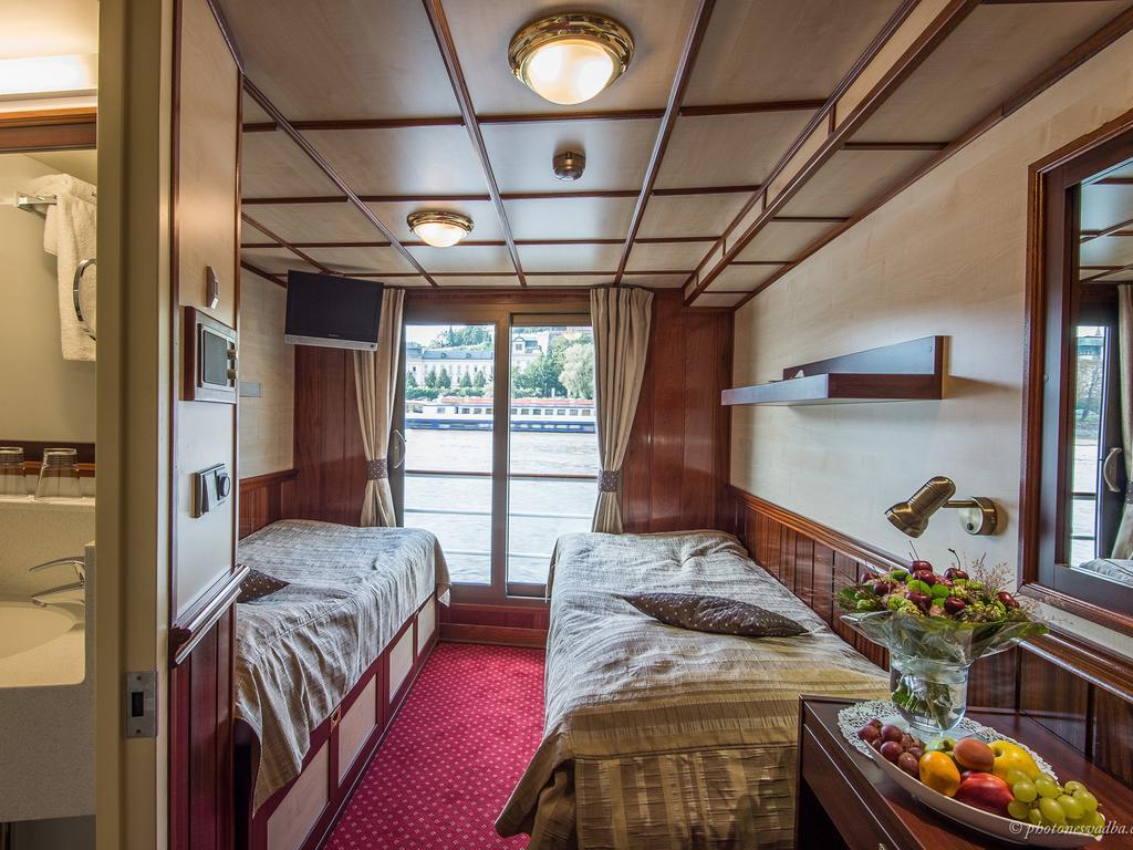 Florentina Boat ปราก ภายนอก รูปภาพ