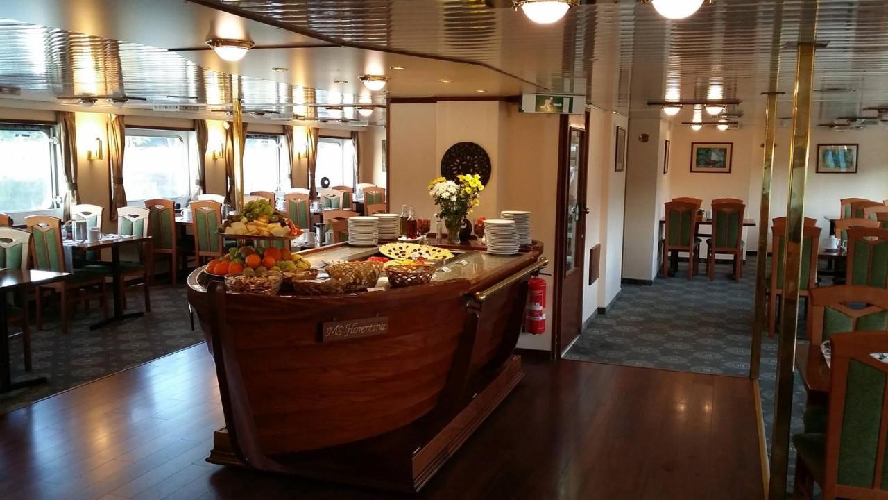 Florentina Boat ปราก ภายนอก รูปภาพ