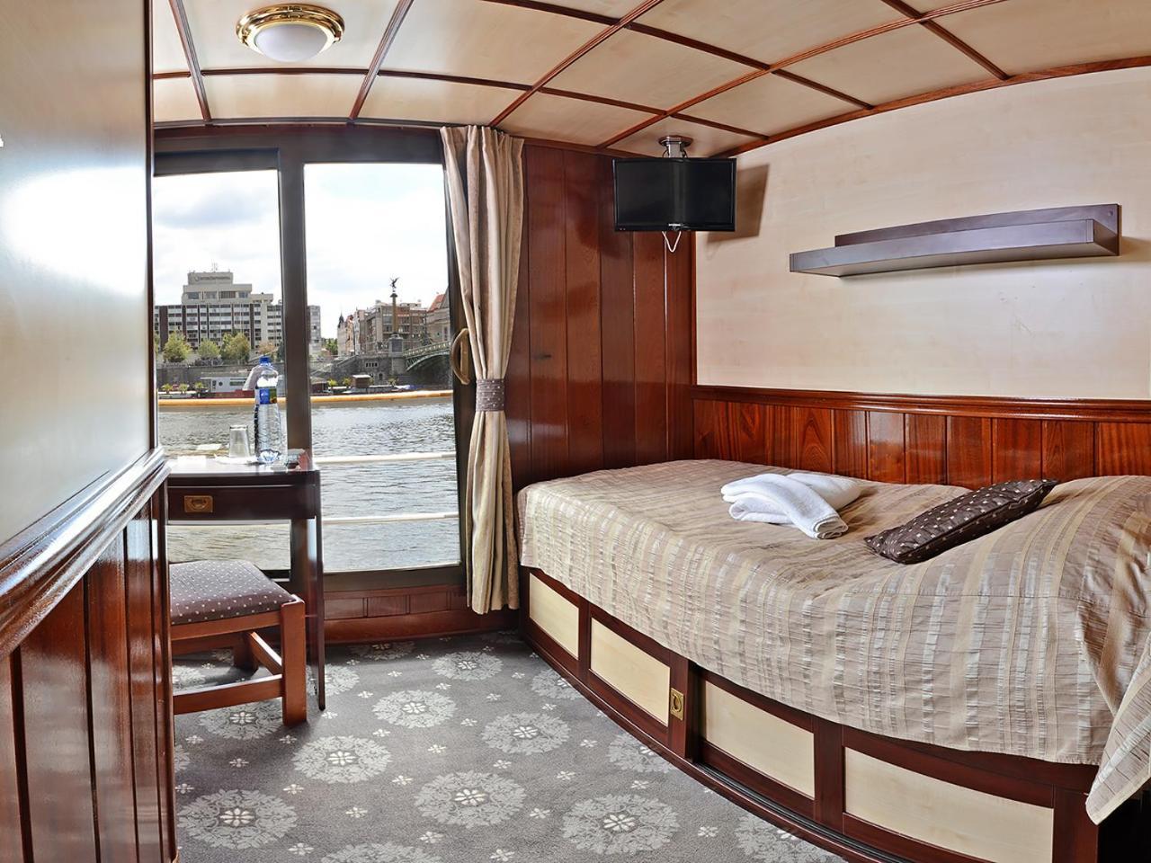Florentina Boat ปราก ภายนอก รูปภาพ